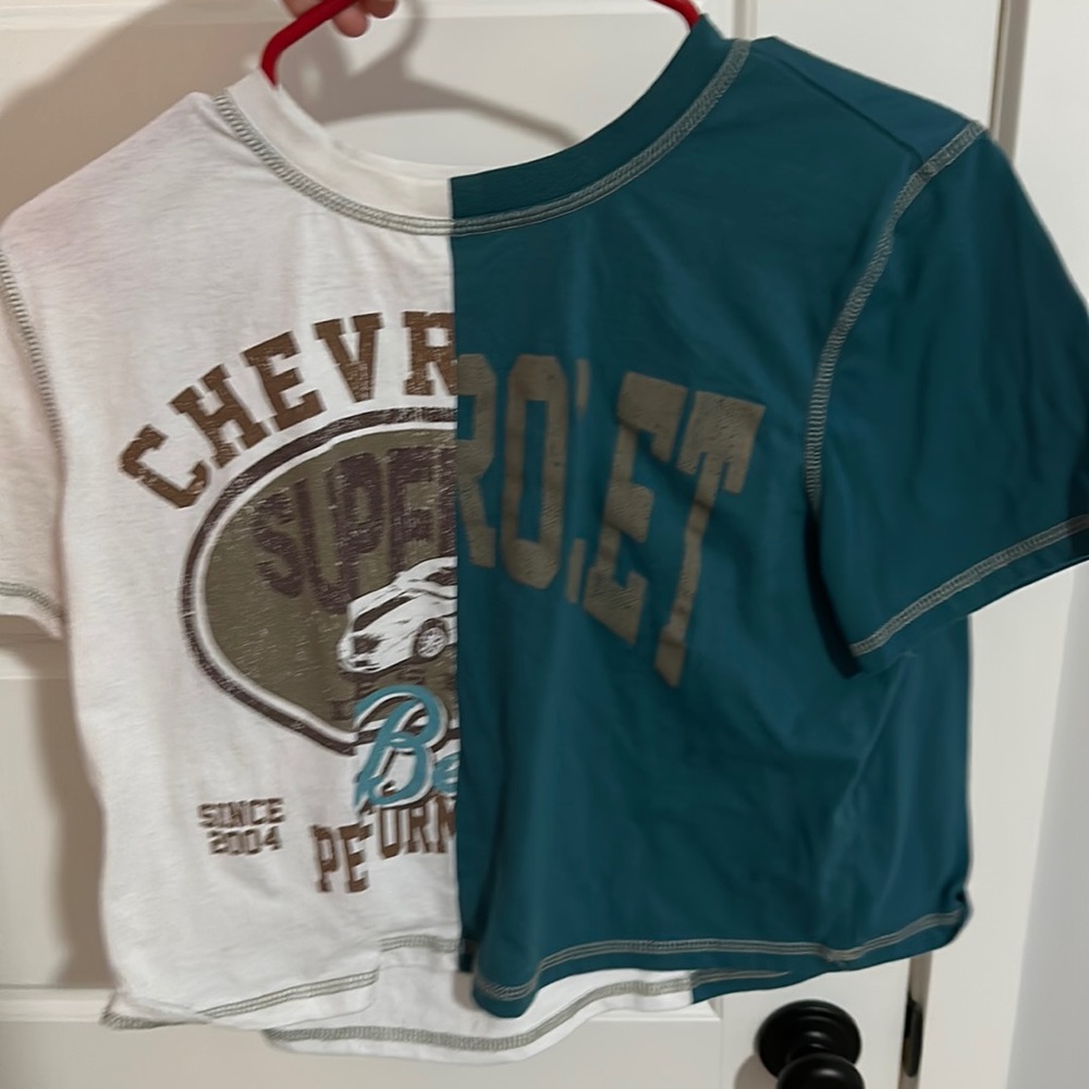 Super cute switch crop top